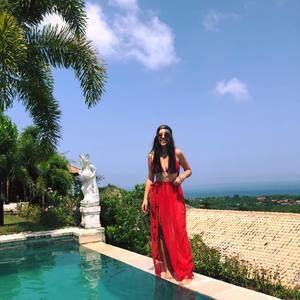 Meet your Posher, Jenna